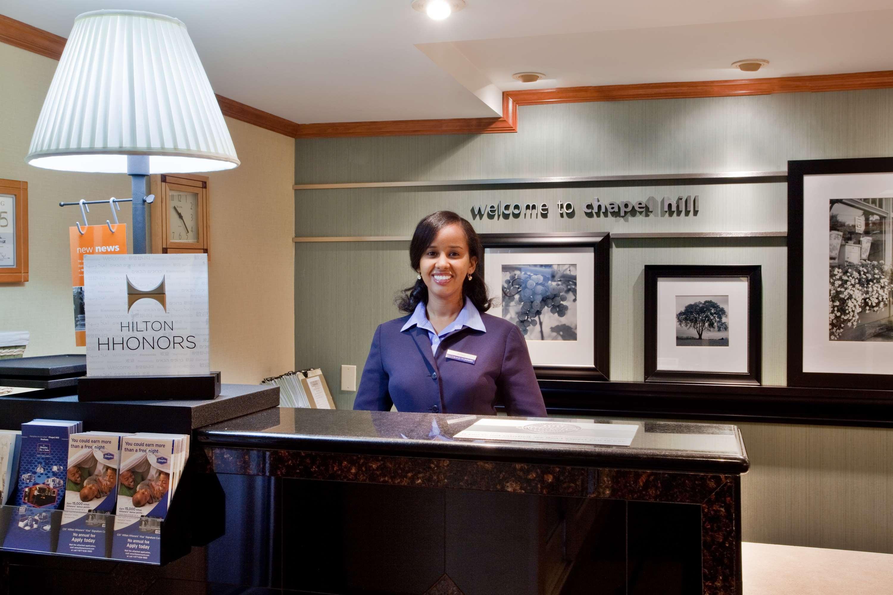 Hampton Inn & Suites Chapel Hill/Durham Eksteriør billede