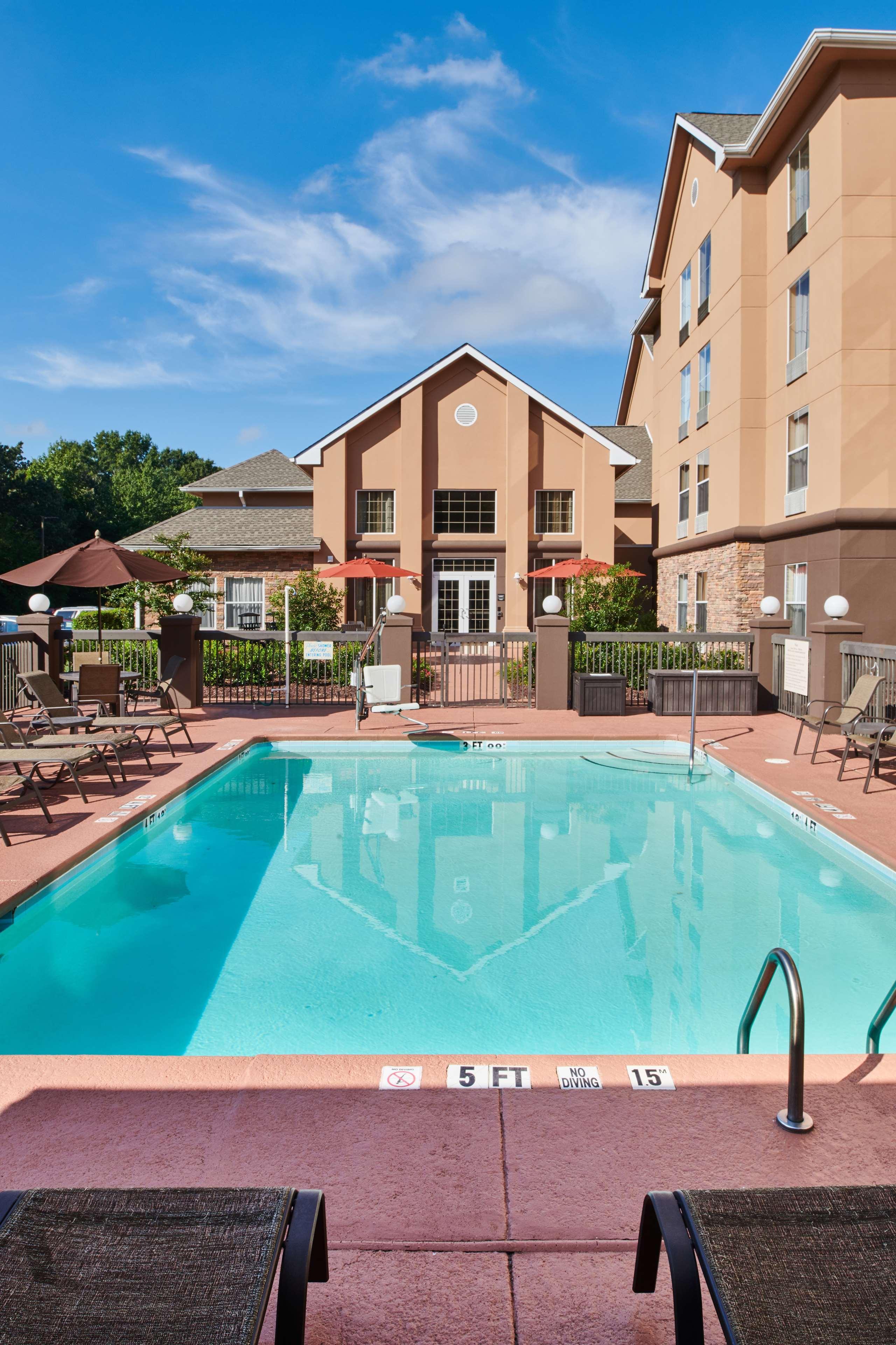 Hampton Inn & Suites Chapel Hill/Durham Eksteriør billede