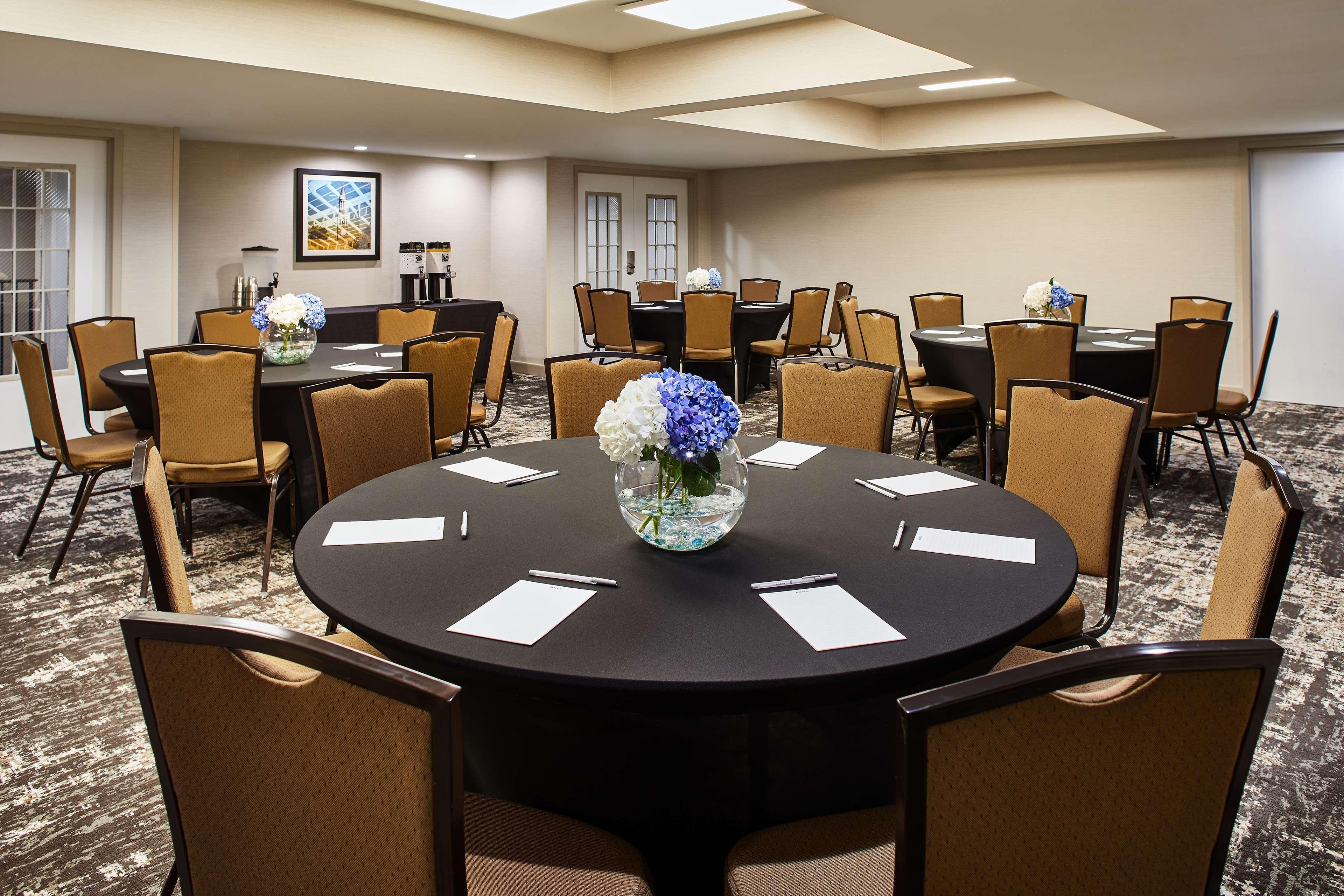 Hampton Inn & Suites Chapel Hill/Durham Eksteriør billede