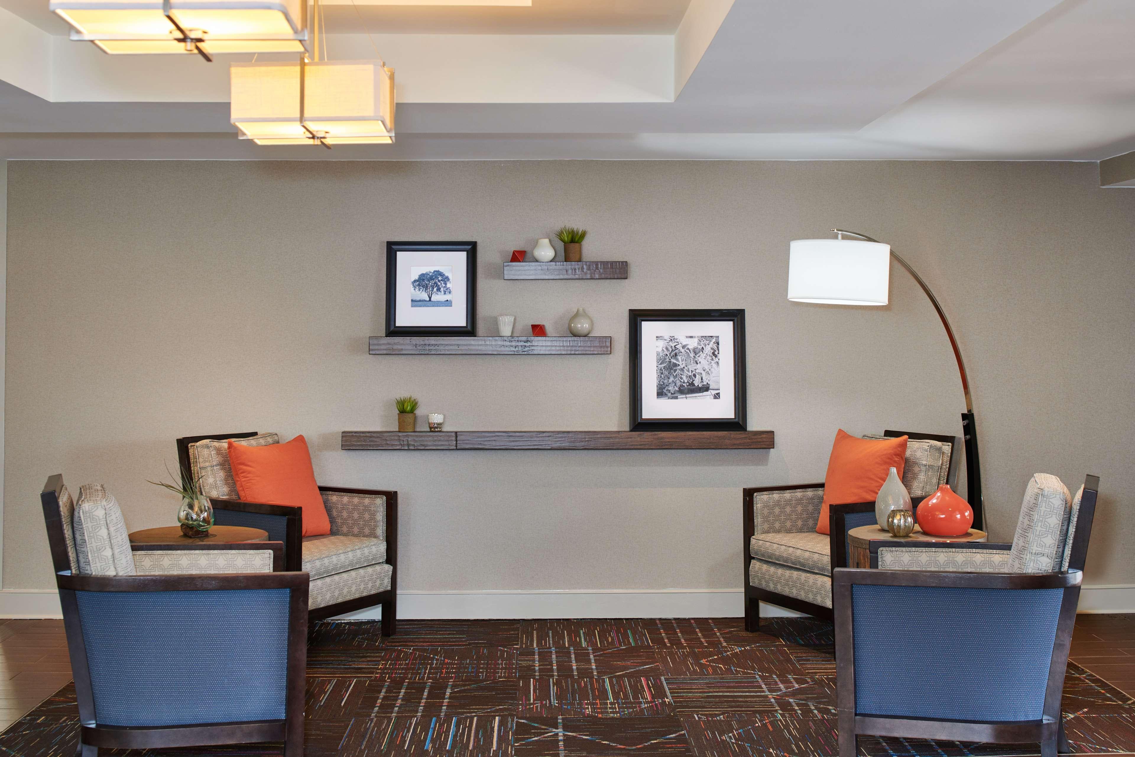 Hampton Inn & Suites Chapel Hill/Durham Eksteriør billede
