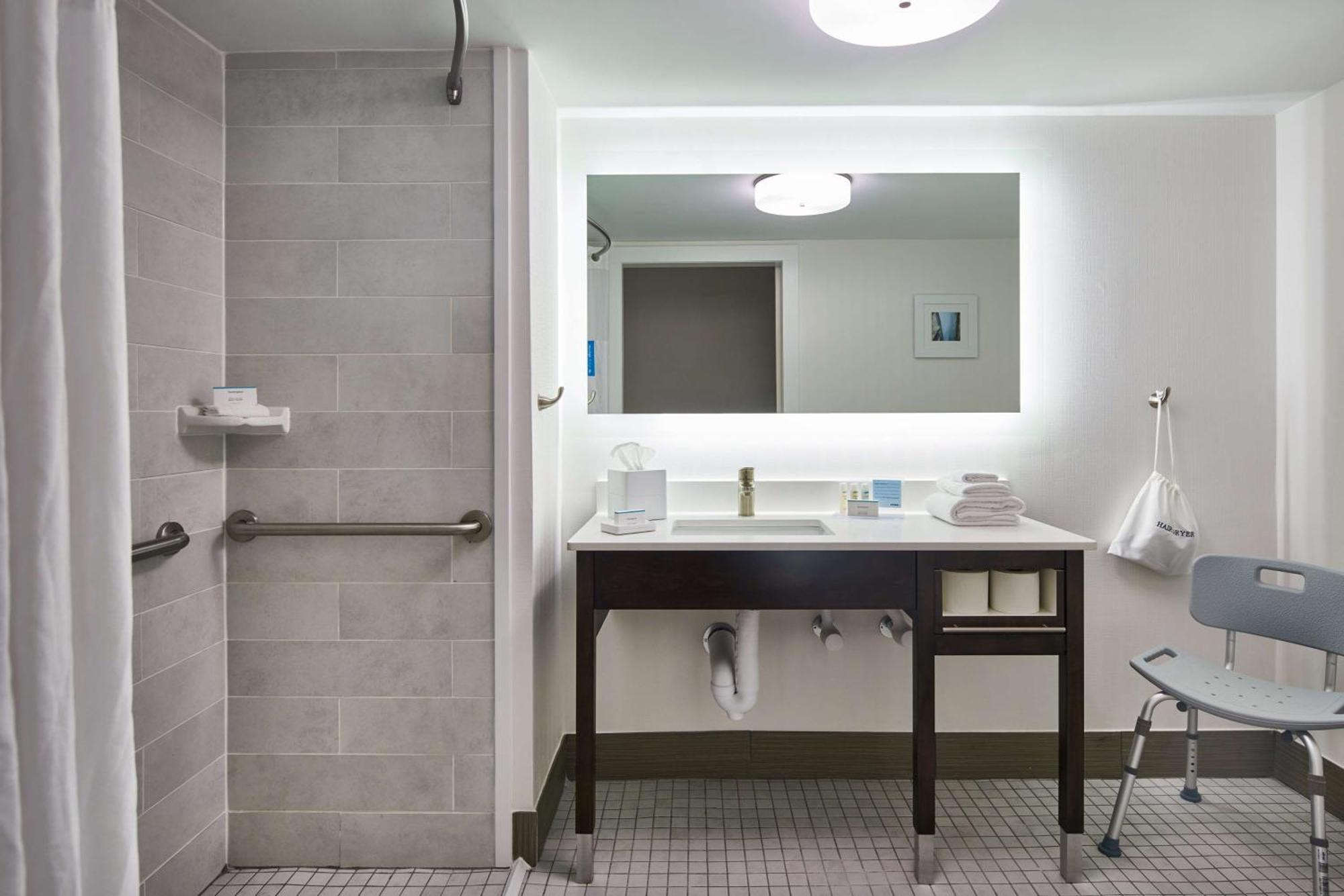 Hampton Inn & Suites Chapel Hill/Durham Eksteriør billede