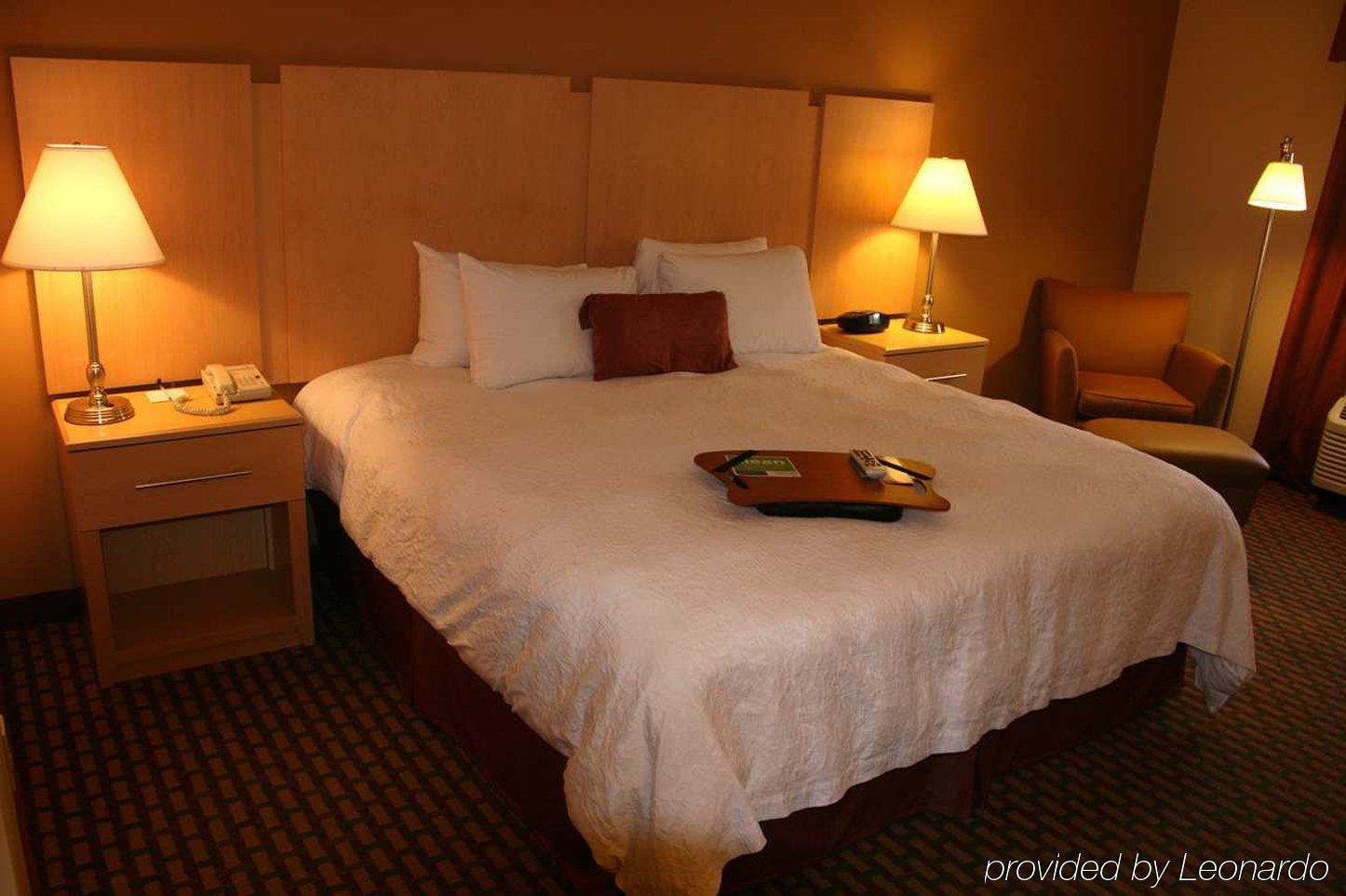 Hampton Inn & Suites Chapel Hill/Durham Værelse billede