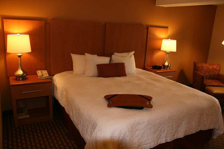 Hampton Inn & Suites Chapel Hill/Durham Eksteriør billede